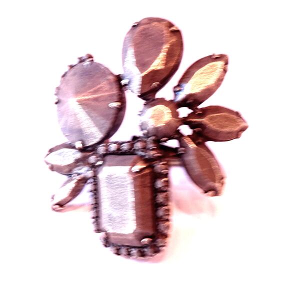 Joomi Lim Women's Brass Petal Pyramid Geo Oversized Statement Ring Sz 8 - Picture 2 of 8